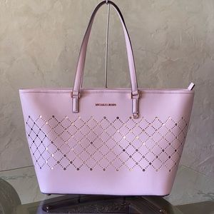 NwT Michael Kors violet perforated LG tote handbag